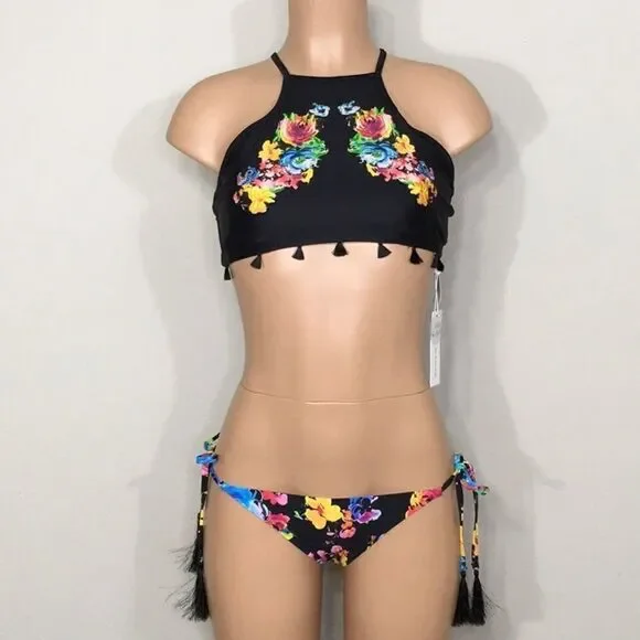 PILYQ tasseled embroidered bikini set. D-cup/M-bottom. NWT